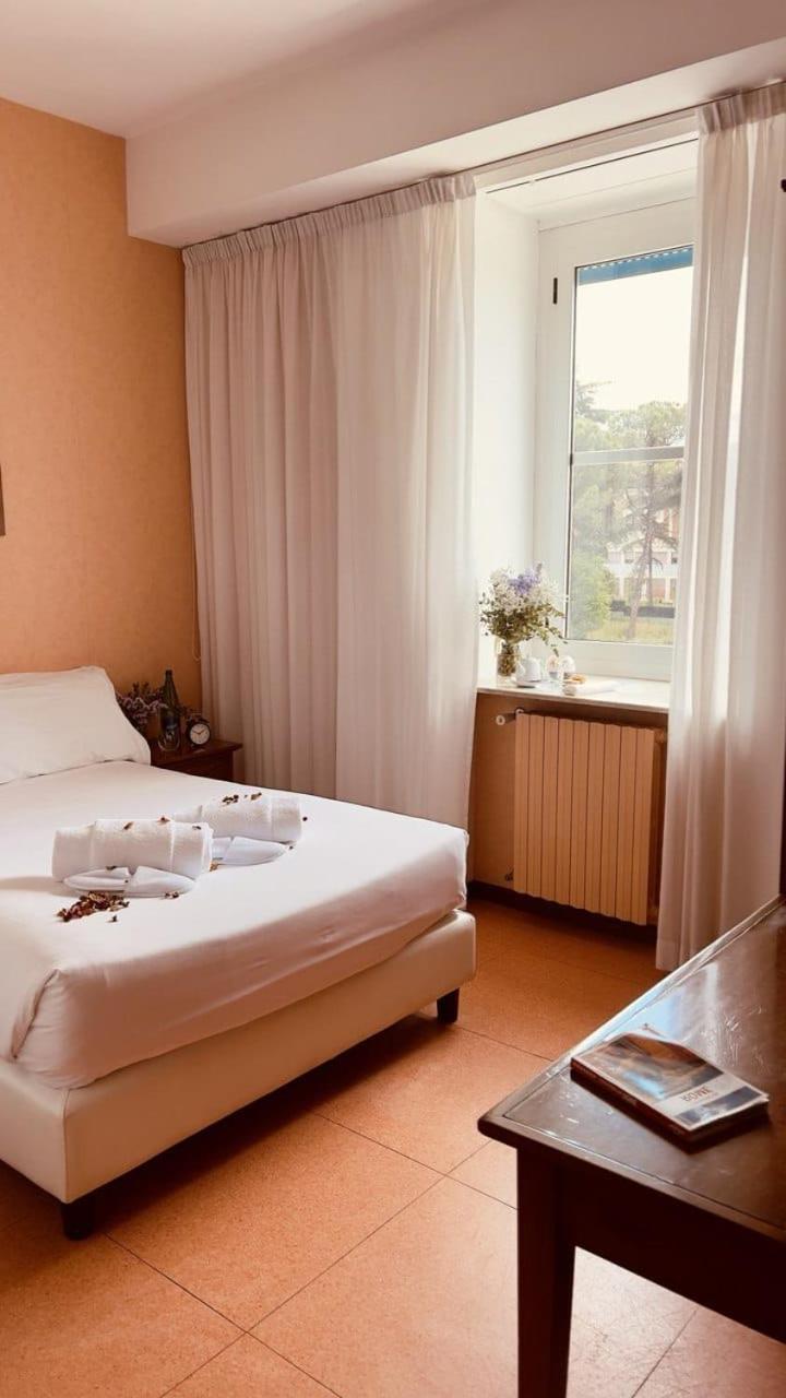Villa Eur Parco Dei Pini Roma Phòng bức ảnh